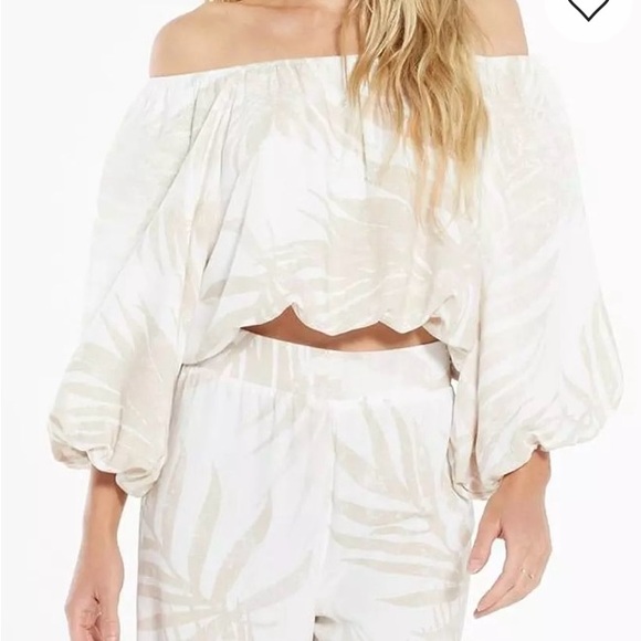 Z Supply Tops - Z Supply Baya Cropped off the Shoulder Top